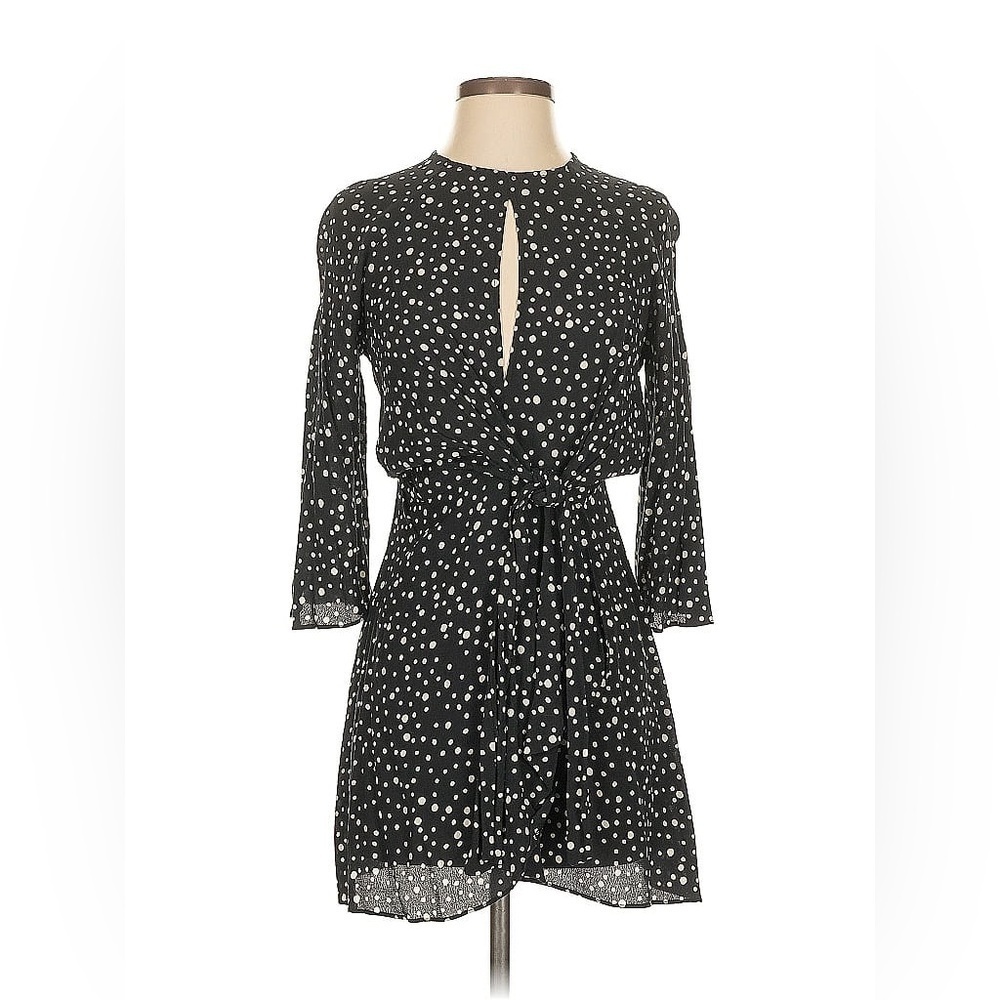 TopShop  Black and White Floral Dress size 4